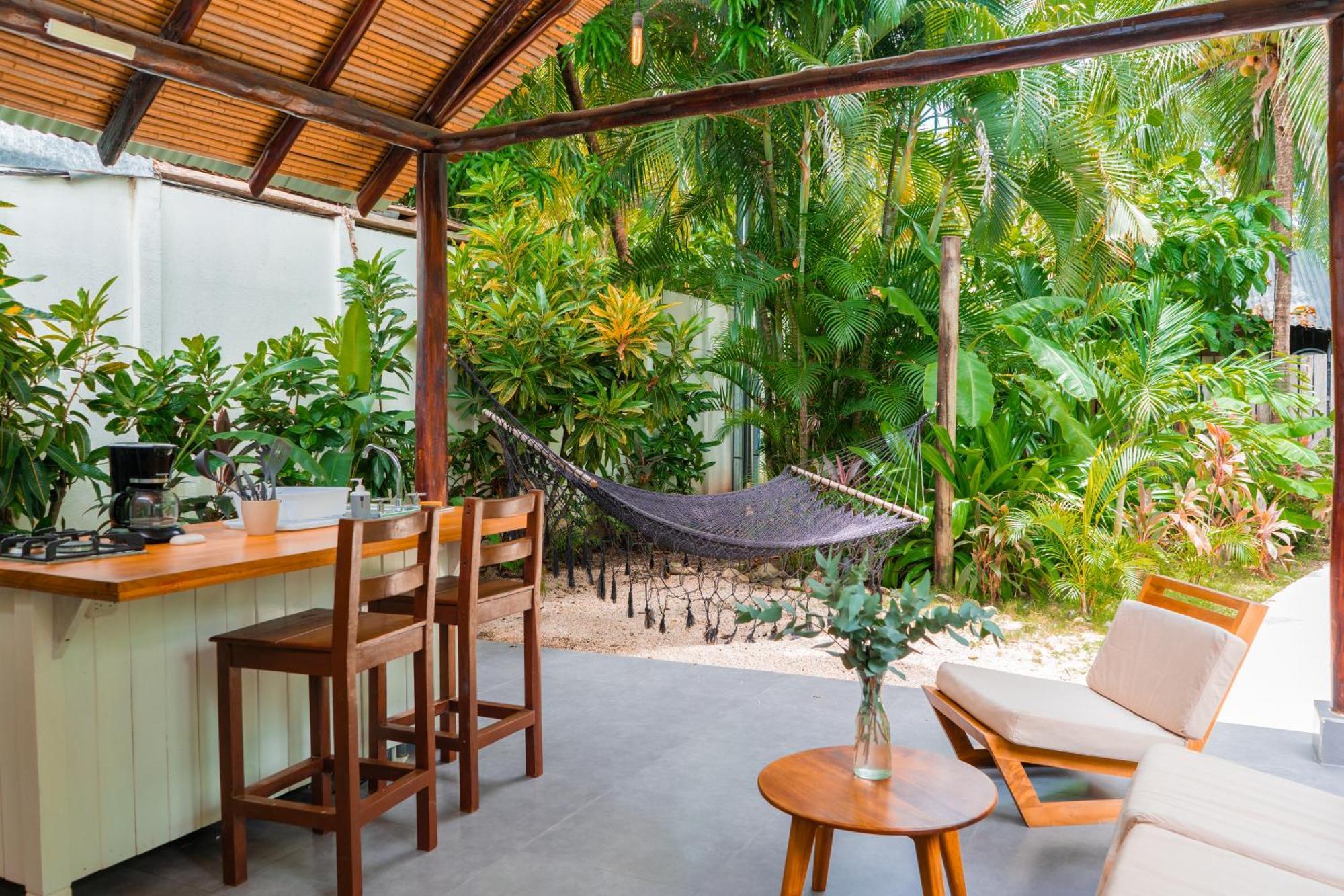Banana Beach Bungalows Playa Santa Teresa  外观 照片