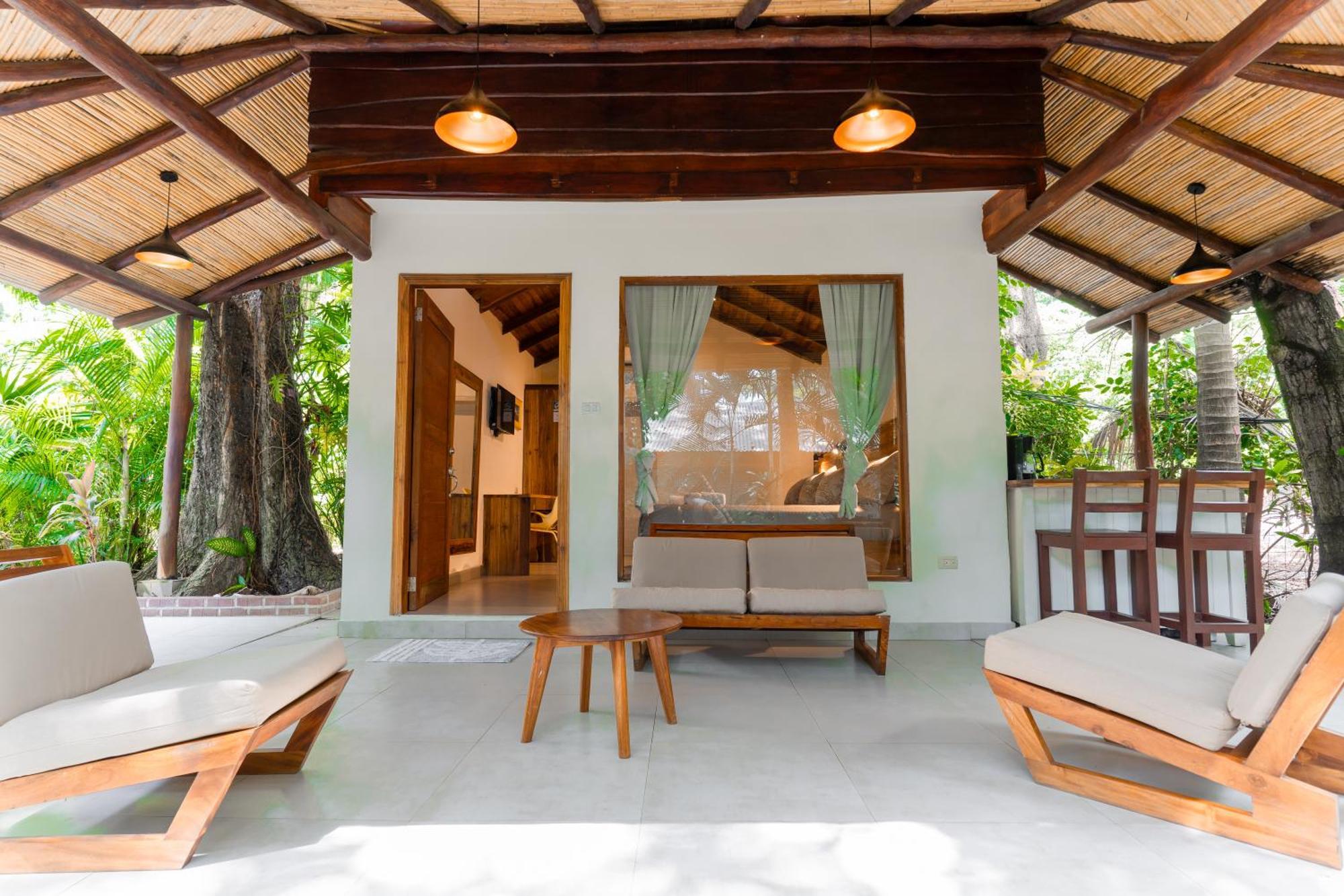 Banana Beach Bungalows Playa Santa Teresa  外观 照片